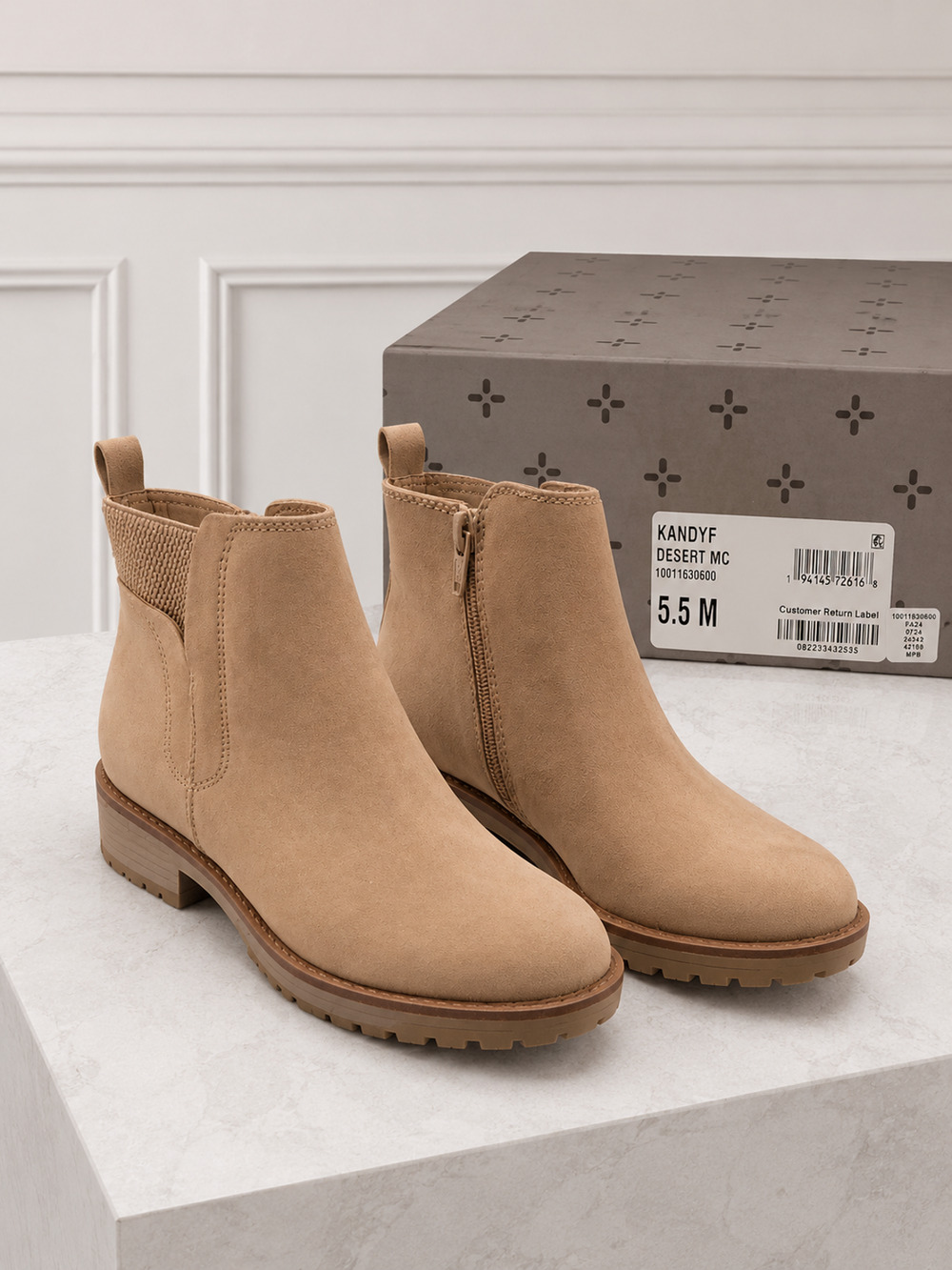 NIB Sun + Stone Kandy Desert Chelsea Ankle Boots Women’s 7M Memory Foam
